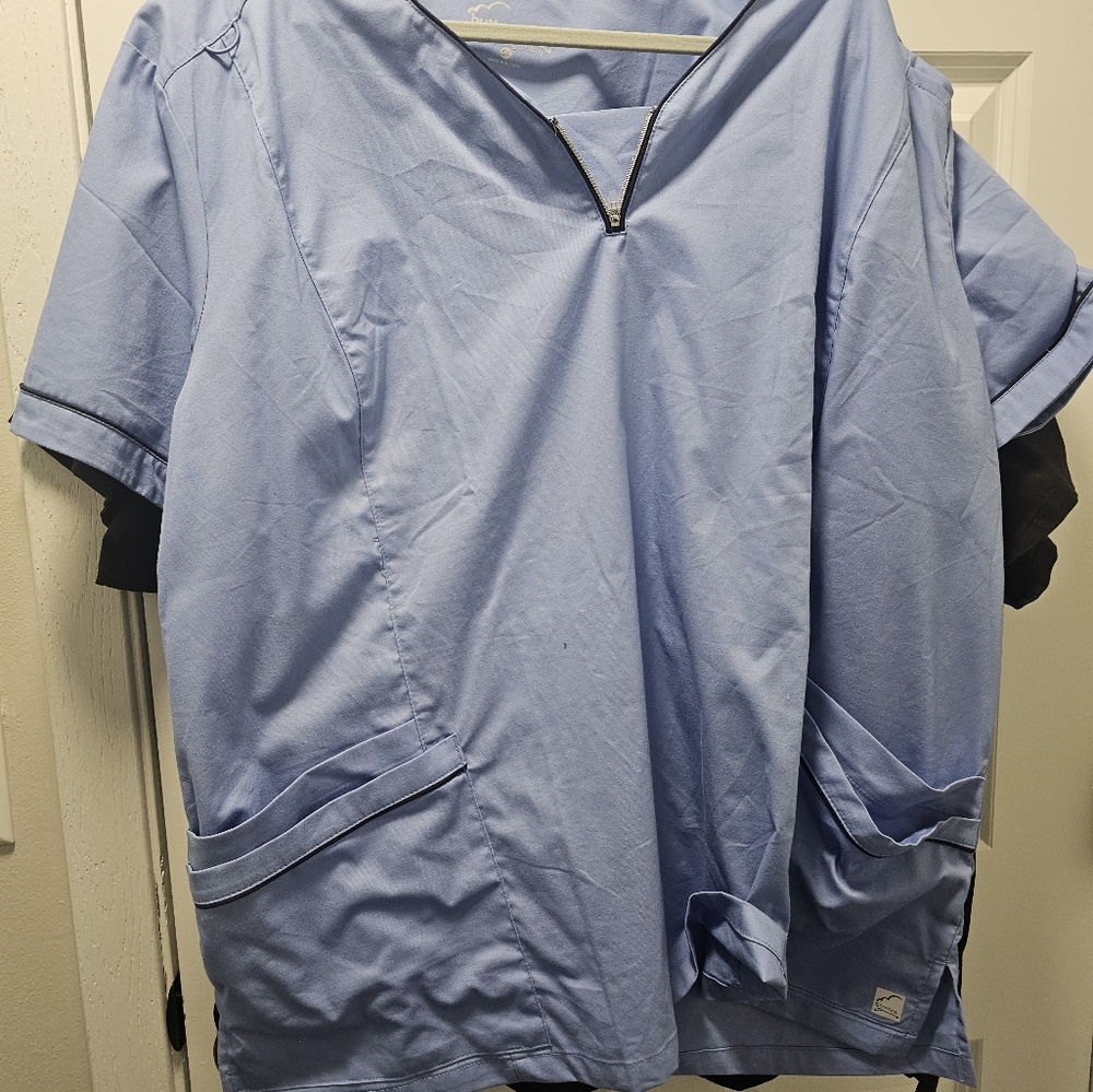 5x Buttersoft stretch plus size scrub top